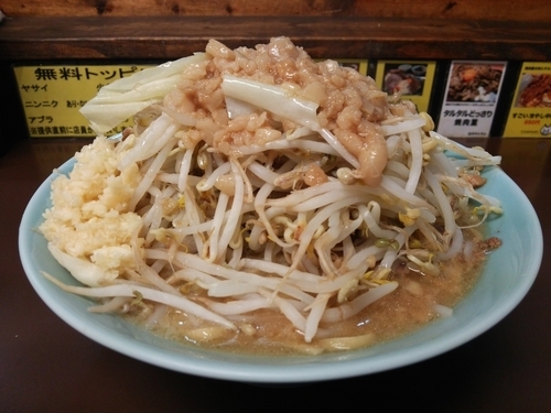 「中ラーメン アブラ、ニンニクマシ」@立川マシマシ秘密工場の写真