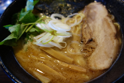 「焼きあご豚骨700税別（500円税別）」@自家製麺 川崎屋の写真