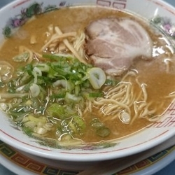ラーメン６００円 替え玉１３０円
