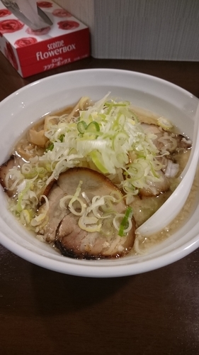 「塩とんこつチャーシュー」@とんとん船の写真