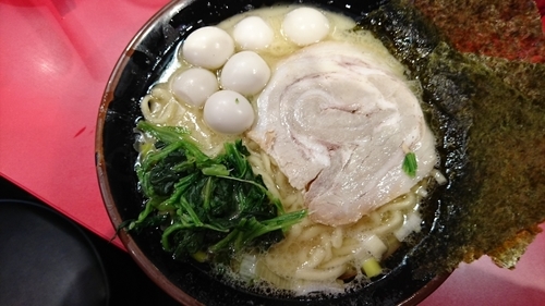 「ラーメン(塩)＋ウズラ」@横浜家系ラーメン 五反田 大和家の写真