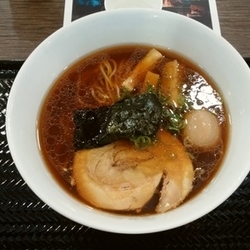 煮玉子醤油らぁ麺(大)