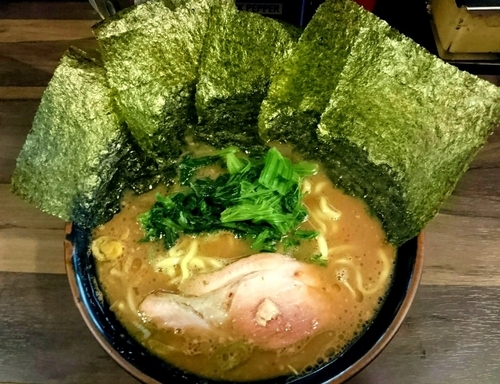 「のりラーメン」@神田ラーメン わいず 神田本店の写真