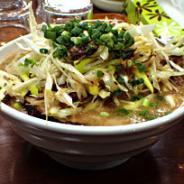 「ネギみそチャーシュー麺1200円＋中盛100円」@鎌倉家の写真
