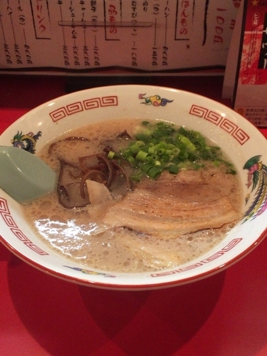 「とんこつラーメン」@ラーメン 十一の写真