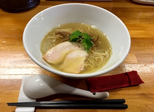 「塩ラーメン」@極汁美麺 umamiの写真