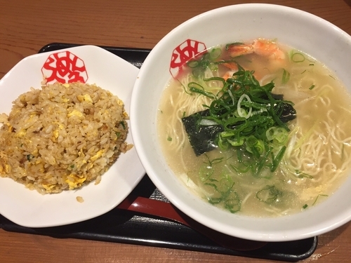 「チャーハンセット(えび塩ラーメン)」@ラーメン八角 丹波店の写真