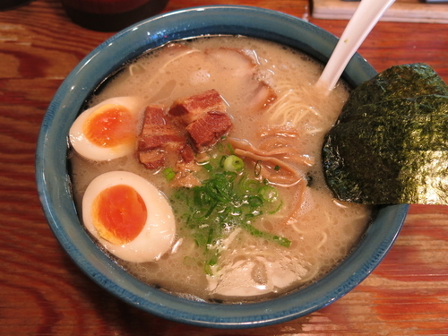 「特製らーめん（塩）：880円」@九州らーめん もとまるの写真