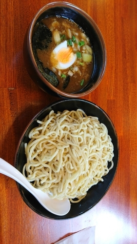 「濃厚魚介つけ麺 中盛 680+クーポン使用餃子」@ラーメンねぎっこ 北福島店の写真