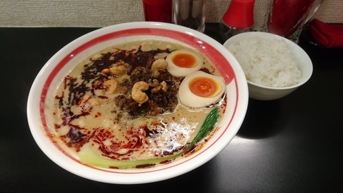 「【期間限定】魚辛担担麺+ライス(平日ランチサービス)」@自家製麺SHINの写真