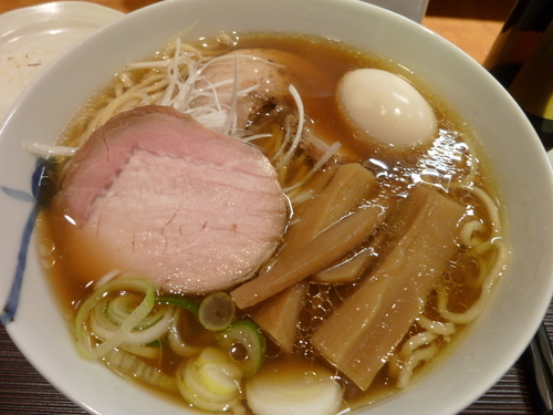 「醤油 味玉」@麺 みつヰの写真