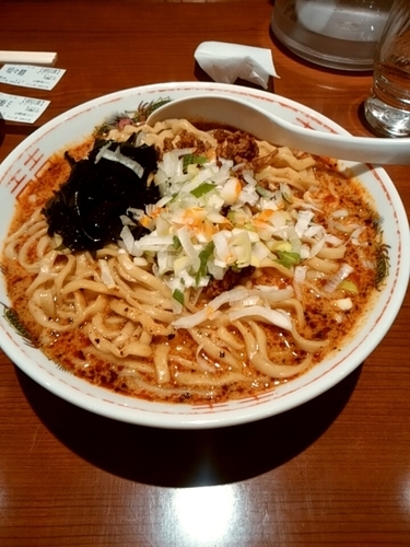 「担々麺（麺大盛無料）半炒飯（360円）」@炒飯と酸辣湯麺のお店 キンシャリ屋 Roppongi Branch店の写真