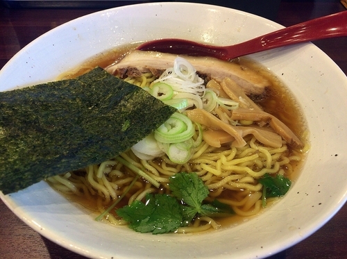 「アゴ煮干醤油（756円）」@自家製麺 いつき亭の写真