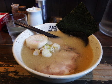 「塩　らーめん（半メン）」@らーめん おたる蔵屋 本店の写真