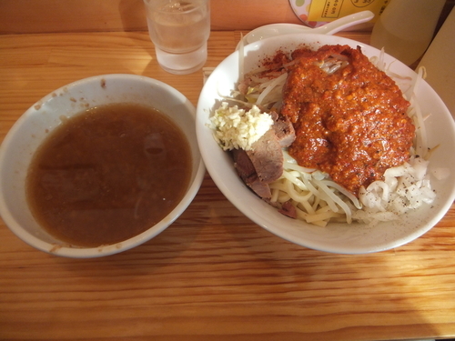 「オロチョンつけめん600円(麺柔らかめ、トッピング全部)」@にかいやの写真