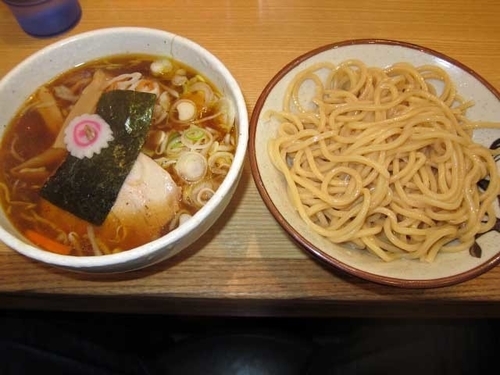 「特製もりそば小　680円＋温野菜　100円」@新橋 大勝軒の写真