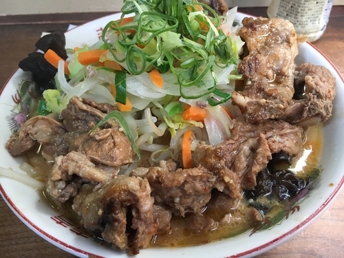 「野菜特盛極濃醤油麺【900円】」@丹行味素 北新横浜本店の写真