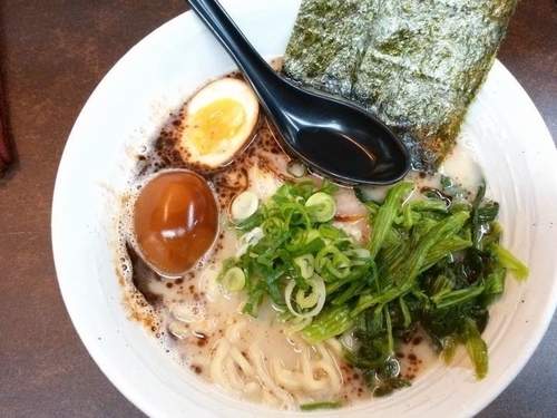「味玉ラーメン黒」@麺屋 正の写真
