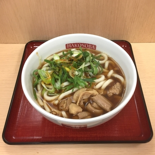 「ピリ辛もつ煮うどん」@名代 箱根そば 代々木上原店の写真