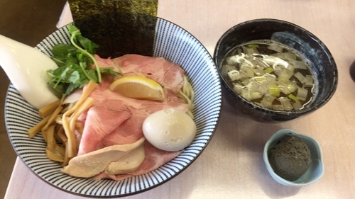 「煮干しつけ麺 あっさり➕味玉」@中華そば よしかわの写真