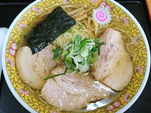 「初代まるしんら～めん(醤油)＋チャーシュー」@まるしん 麺匠 きくのやの写真