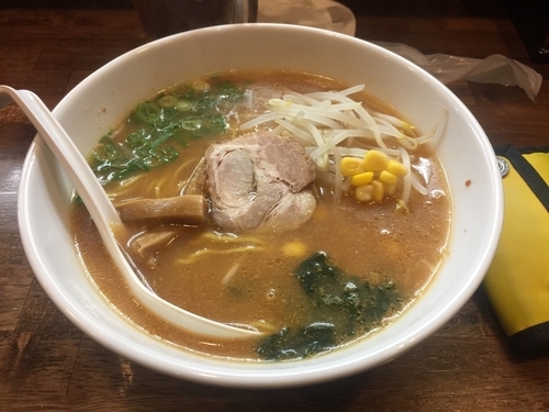 「味噌ラーメン650円+五穀米&唐揚げ食べ放題無料」@麺粥家 大黒天の写真