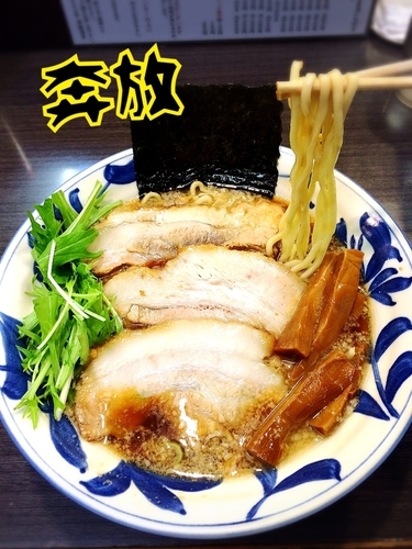 「醤油ラーメン￥750」@ラーメンつけ麺 奔放の写真