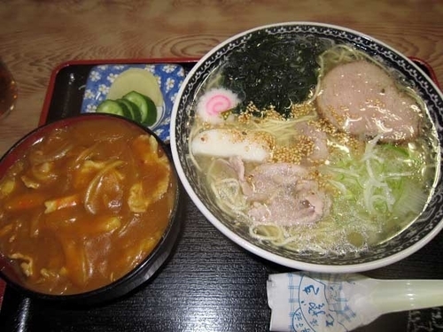 「塩ラーメン＋カレー丼　850円（ランチ）」@辰巳庵の写真