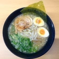 にんたまラーメン
