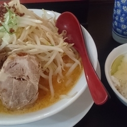 味噌豪めん 810円  卵かけご飯 20円