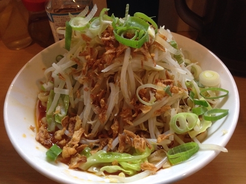 「「限定」みそ 汁なし」@豚星。の写真