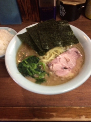 「ラーメン中盛り（750円）+ご飯（50円）」@吉祥寺 武蔵家の写真