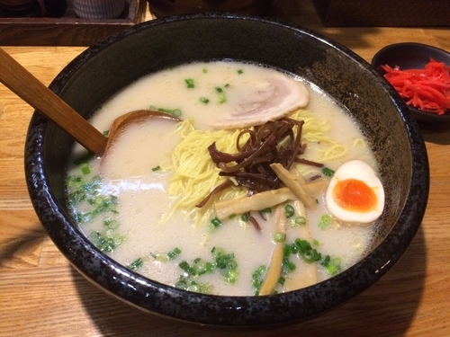 「塩とんこつらーめん　300ｇ　750円」@しょうえいの写真