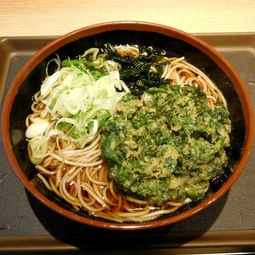 「春菊天そば（大盛同額 420円）」@名代 富士そば 代々木店の写真