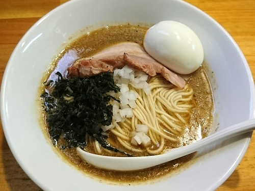 「煮干ソバ(塩) ＋味玉」@煮干中華ソバ イチカワの写真