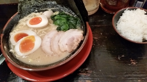 「MAXラーメン」@伊勢佐木家 武蔵浦和店の写真