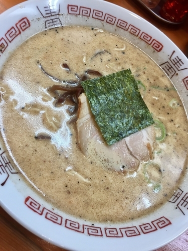 「味噌豚骨ラーメン ￥500」@二十八代目 哲麺 鶴ヶ島駅前店の写真