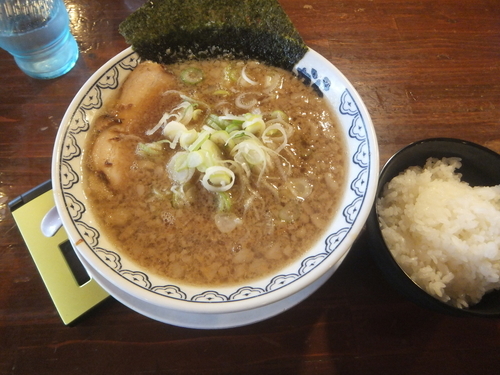 「ばんかららーめん680円(クーポンで白ご飯無料)」@東京豚骨拉麺 ばんから 柏豊四季店の写真
