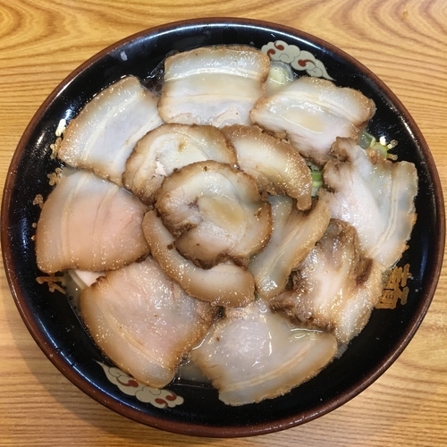 「チャーシューめん (700円) キクラゲ (100円)」@水城らあ麺の写真
