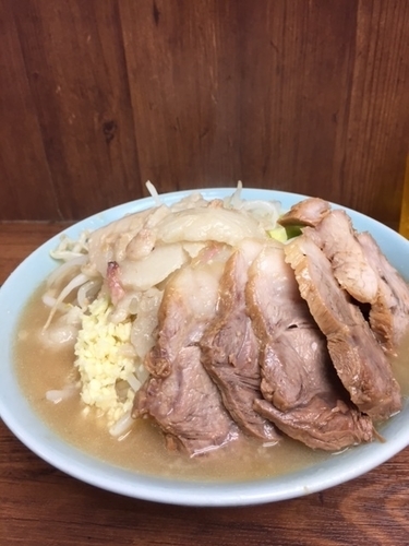 「小　700円　「ヤサイ」「アブラ」「ニンニク半分」」@ラーメン二郎 池袋東口店の写真