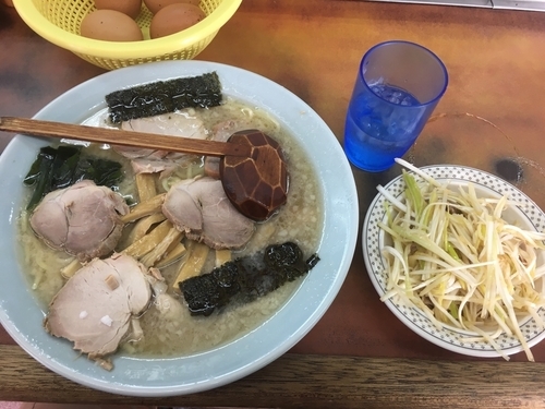 「3倍ネギ全部1100円」@ニューラーメンショップいわせの写真