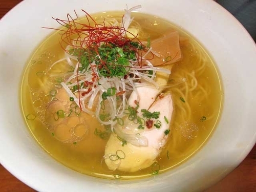 「塩ラーメン　800円」@ラーメン屋 トイ・ボックスの写真