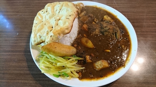 「ニューギニカレー（辛め）　１０００円」@ニウギニの写真