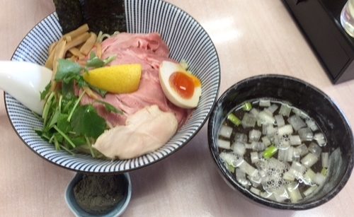 「煮干しつけ麺 あっさり➕半味玉」@中華そば よしかわの写真