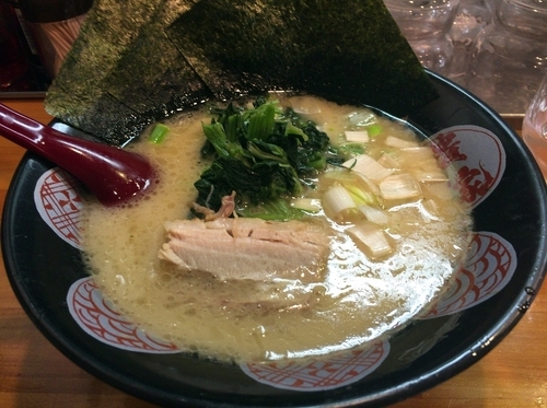 「濃厚豚骨麺醤油（734円）」@麺屋 貴壱家の写真