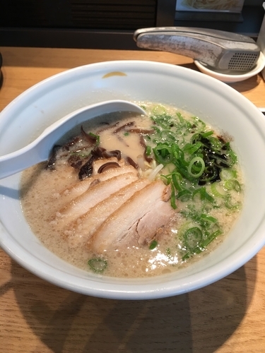 「濃厚豚骨チャーシュー」@TOKYO豚骨BASE MADE by 博多一風堂 ペリエ海浜幕張店の写真