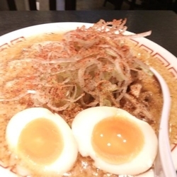 【夜・期間限定】背脂辛味噌らーめん＋追加トッピングスペシャル