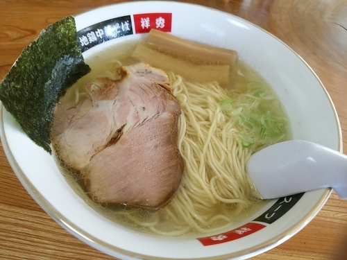 「塩ラーメン(並盛・150g)650円」@地鶏中華そば 祥秀の写真