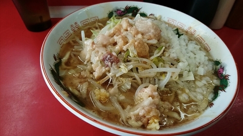 「ラーメン小  堅め少な目 無料玉ねぎ」@ラーメン二郎 湘南藤沢店の写真