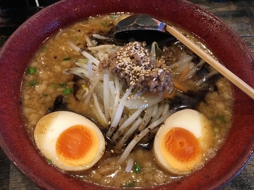 「焙煎熟成みそラーメン＋煮玉子（サービス）」@鬼太郎 甲府昭和店の写真